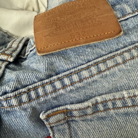 Vintage Levi's 532 Leather Tab Made in Canada Denim Jeans - Picture 5 of 8